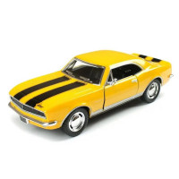 Машинка инерционная "1967 Chevrolet Camaro Z/28" Kt5458W-1 масштаб 1:36 Желтый