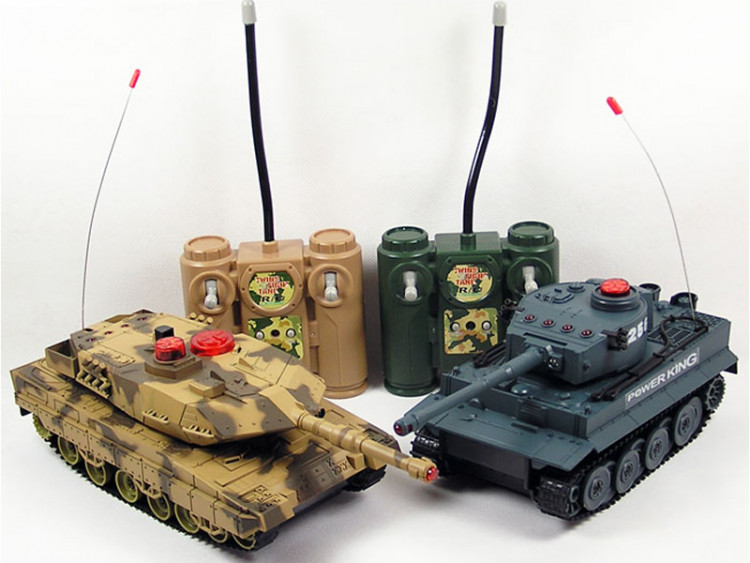 Игры радиоуправленье. Радиоуправляемый танковый бой Huan Qi 508c. Танковый бой Huan Qi hq508 Tiger vs Leopard масштаб 1:32. Радиоуправляемый танковый бой Huan Qi т34 и Tiger. Huan Qi 508-10.
