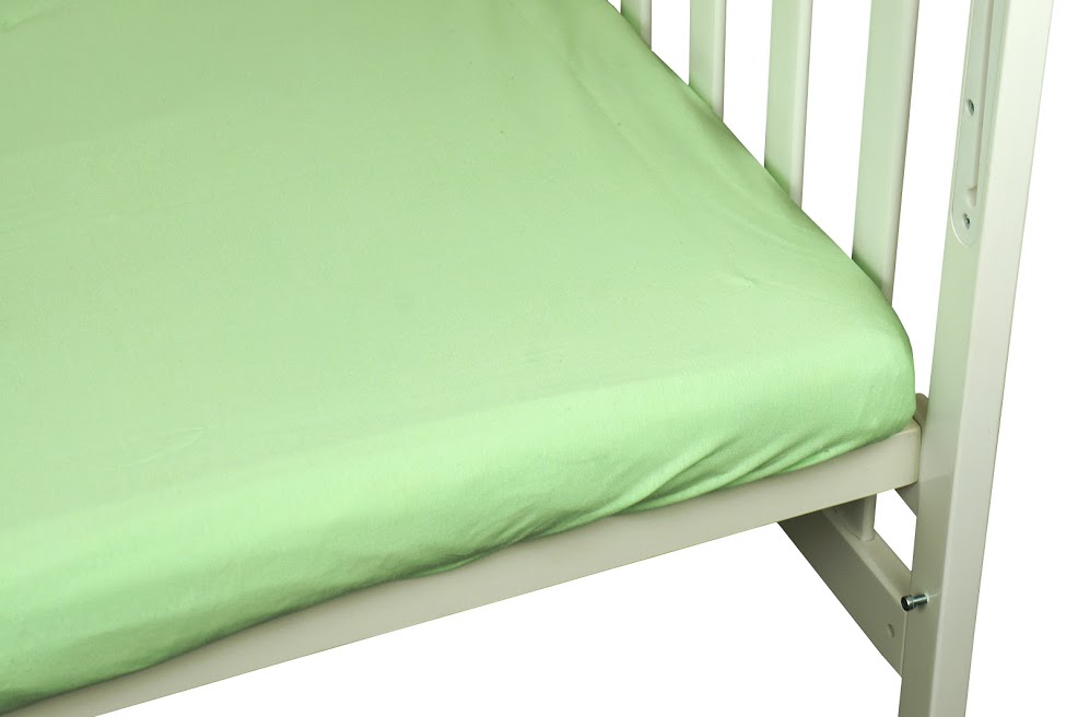 Простыня на резиновой ленте в детскую кровать 60 * 120 см Салатовая